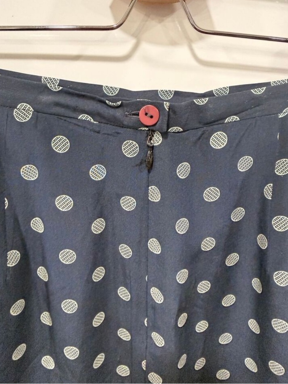 Ann Taylor LOFT 100% Silk Polka Dot Skirt Navy Sz 6